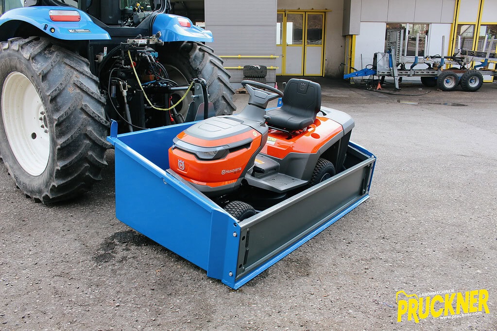 Fam. Wieser aus Randegg – Husqvarna TC 112 + Stekro Kippmulde